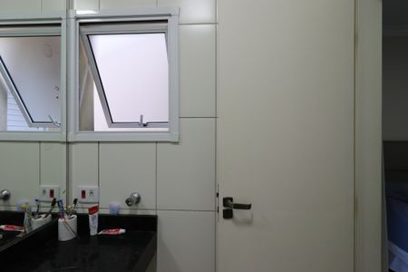 Apartamento à venda com 122m², 2 quartos e 2 vagasBanheiro da Suíte