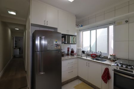 Apartamento à venda com 122m², 2 quartos e 2 vagasCozinha