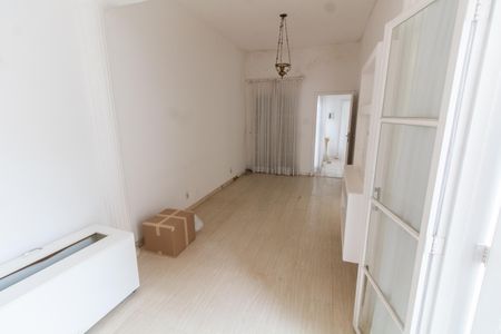 Casa à venda com 160m², 3 quartos e 2 vagas Casa à venda com 160m², 3 quartos e 2 vagasQuarto 2