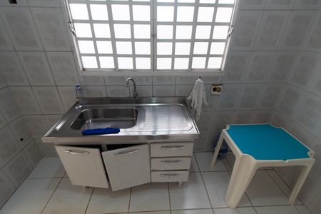 Casa à venda com 160m², 3 quartos e 2 vagas Casa à venda com 160m², 3 quartos e 2 vagasCozinha