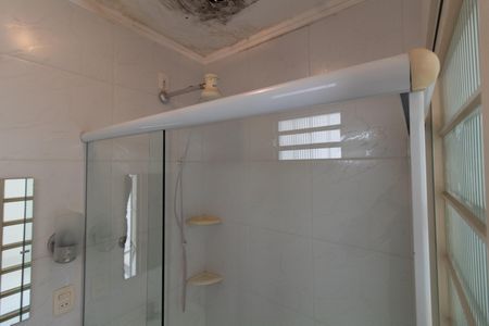 Casa à venda com 160m², 3 quartos e 2 vagas Casa à venda com 160m², 3 quartos e 2 vagasBanheiro da Suíte