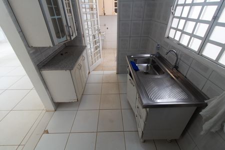 Casa à venda com 160m², 3 quartos e 2 vagas Casa à venda com 160m², 3 quartos e 2 vagasCozinha