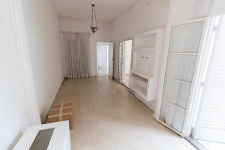 Casa à venda com 160m², 3 quartos e 2 vagas Casa à venda com 160m², 3 quartos e 2 vagasQuarto 2