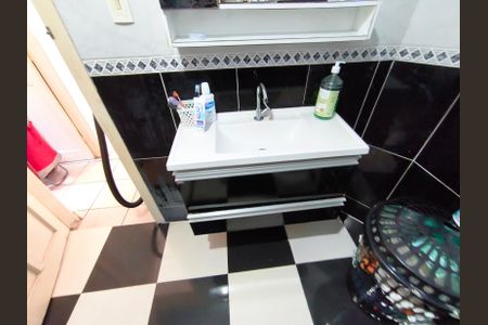 Apartamento à venda com 52m², 2 quartos e sem vagaBanheiro