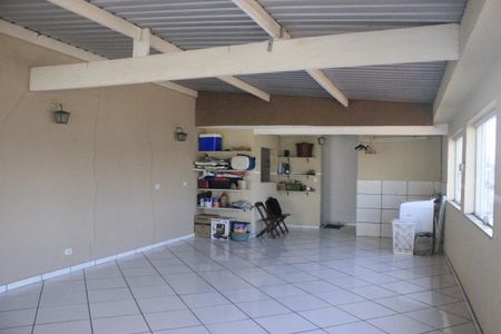 Casa à venda com 238m², 3 quartos e 3 vagasÁrea de Serviço