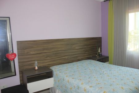 Casa à venda com 238m², 3 quartos e 3 vagasSuíte 1