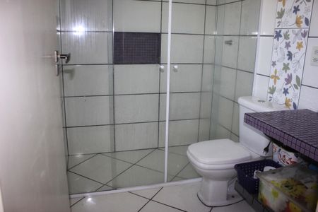 Casa à venda com 238m², 3 quartos e 3 vagasBanheiro Suíte 1