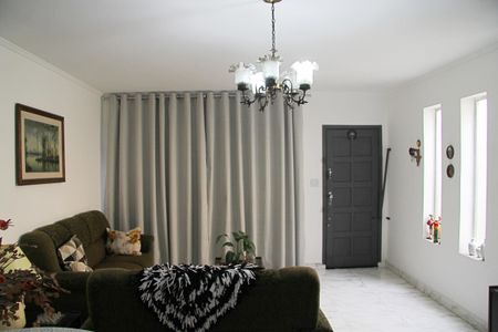 Casa à venda com 380m², 3 quartos e 2 vagasSala