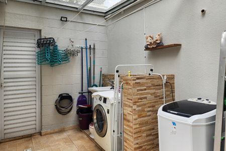 Apartamento à venda com 60m², 2 quartos e 1 vaga Apartamento à venda com 60m², 2 quartos e 1 vagaÁrea de Serviço