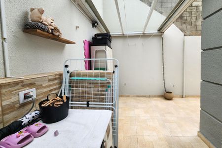 Apartamento à venda com 60m², 2 quartos e 1 vaga Apartamento à venda com 60m², 2 quartos e 1 vagaÁrea de Serviço