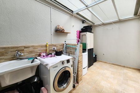 Apartamento à venda com 60m², 2 quartos e 1 vaga Apartamento à venda com 60m², 2 quartos e 1 vagaÁrea de Serviço