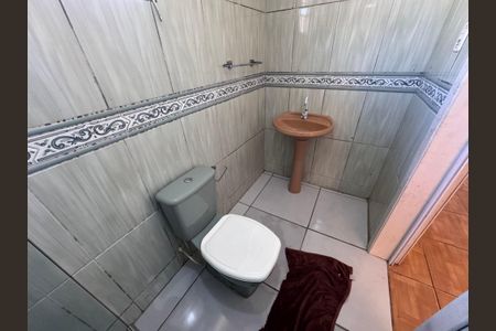 Casa para alugar com 96m², 2 quartos e 1 vaga Casa para alugar com 96m², 2 quartos e 1 vagaBanheiro