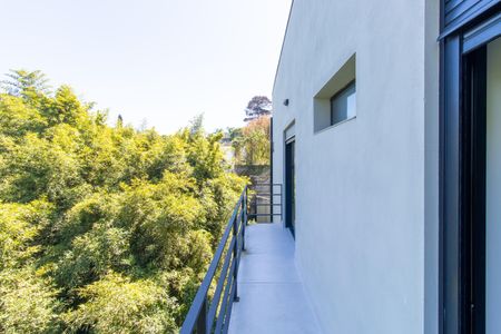 Casa de condomínio para alugar com 319m², 4 quartos e 3 vagas Casa de condomínio para alugar com 319m², 4 quartos e 3 vagasVaranda da Suíte 3