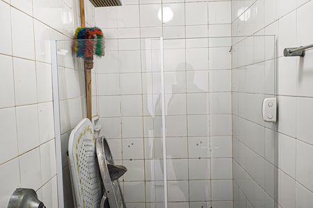 Apartamento para alugar com 143m², 4 quartos e 1 vaga Apartamento para alugar com 143m², 4 quartos e 1 vagaBanheiro de Serviço