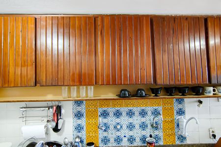 Apartamento para alugar com 143m², 4 quartos e 1 vaga Apartamento para alugar com 143m², 4 quartos e 1 vagaCozinha e Área de Serviço