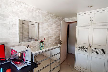 Apartamento para alugar com 143m², 4 quartos e 1 vaga Apartamento para alugar com 143m², 4 quartos e 1 vagaQuarto