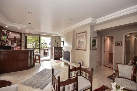 Apartamento à venda com 250m², 4 quartos e 4 vagasSala