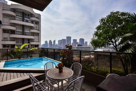 Apartamento à venda com 250m², 4 quartos e 4 vagasVaranda