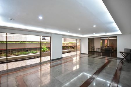 Apartamento à venda com 250m², 4 quartos e 4 vagasÁrea comum - Salão de festas