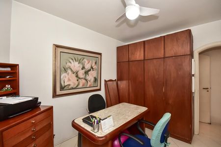 Apartamento à venda com 250m², 4 quartos e 4 vagasQuarto