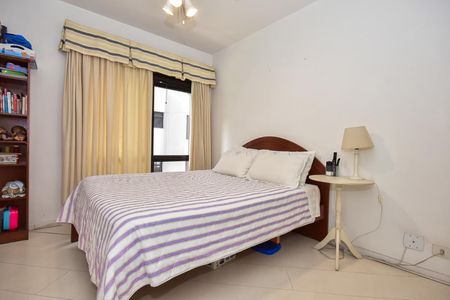 Apartamento à venda com 250m², 4 quartos e 4 vagasSuíte 1