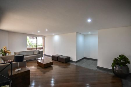 Apartamento à venda com 250m², 4 quartos e 4 vagasHall Social 1