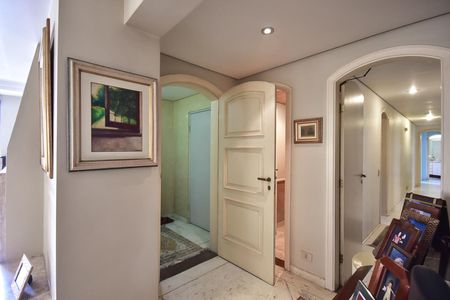 Apartamento à venda com 250m², 4 quartos e 4 vagasHall de Entrada