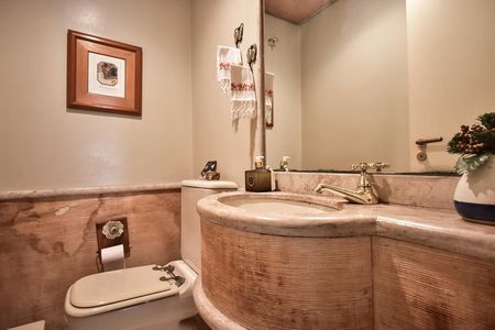 Apartamento à venda com 250m², 4 quartos e 4 vagasLavabo