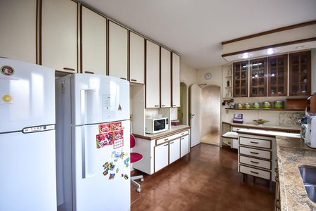 Apartamento à venda com 250m², 4 quartos e 4 vagasCozinha