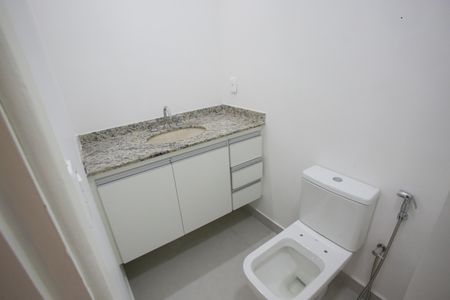Apartamento à venda com 102m², 4 quartos e 1 vaga Apartamento à venda com 102m², 4 quartos e 1 vagaBanheiro Social