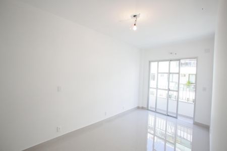 Apartamento à venda com 102m², 4 quartos e 1 vaga Apartamento à venda com 102m², 4 quartos e 1 vagaQuarto Suíte