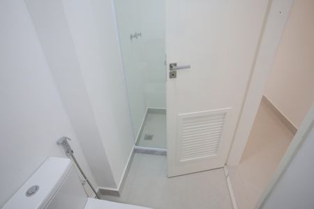 Apartamento à venda com 102m², 4 quartos e 1 vaga Apartamento à venda com 102m², 4 quartos e 1 vagaBanheiro Social