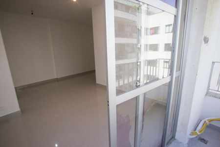 Apartamento à venda com 102m², 4 quartos e 1 vaga Apartamento à venda com 102m², 4 quartos e 1 vagaVaranda da Sala