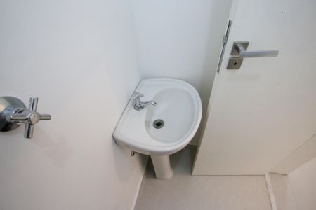 Apartamento à venda com 102m², 4 quartos e 1 vaga Apartamento à venda com 102m², 4 quartos e 1 vagaBanheiro de serviço