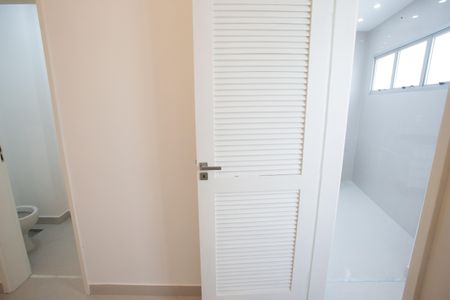 Apartamento à venda com 102m², 4 quartos e 1 vaga Apartamento à venda com 102m², 4 quartos e 1 vagaQuarto de Serviço