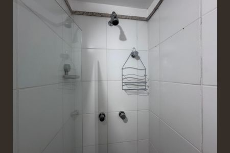 Apartamento à venda com 70m², 2 quartos e 1 vaga Apartamento à venda com 70m², 2 quartos e 1 vagaBanheiro Social