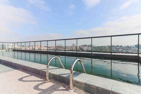 Apartamento à venda com 37m², 2 quartos e sem vaga Apartamento à venda com 37m², 2 quartos e sem vagaÁrea comum - Piscina