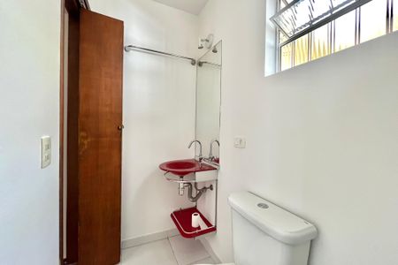 Casa à venda com 115m², 3 quartos e 3 vagas Casa à venda com 115m², 3 quartos e 3 vagasBanheiro da Suíte