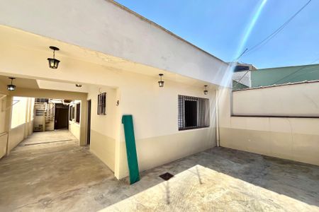 Casa à venda com 115m², 3 quartos e 3 vagas Casa à venda com 115m², 3 quartos e 3 vagasGaragem