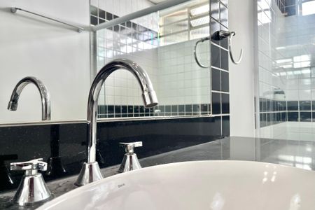 Casa à venda com 115m², 3 quartos e 3 vagas Casa à venda com 115m², 3 quartos e 3 vagasBanheiro