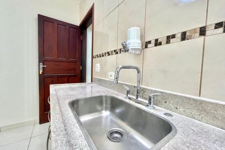 Casa à venda com 115m², 3 quartos e 3 vagas Casa à venda com 115m², 3 quartos e 3 vagasCozinha