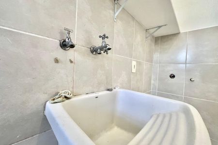 Casa à venda com 115m², 3 quartos e 3 vagas Casa à venda com 115m², 3 quartos e 3 vagasÁrea de Serviço