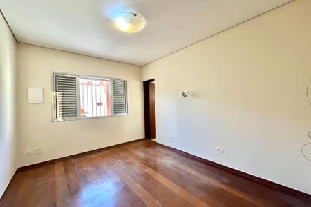 Casa à venda com 115m², 3 quartos e 3 vagas Casa à venda com 115m², 3 quartos e 3 vagasSuite