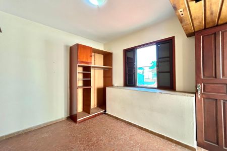 Casa à venda com 115m², 3 quartos e 3 vagas Casa à venda com 115m², 3 quartos e 3 vagasEdicula - Suite