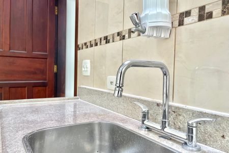 Casa à venda com 115m², 3 quartos e 3 vagas Casa à venda com 115m², 3 quartos e 3 vagasCozinha