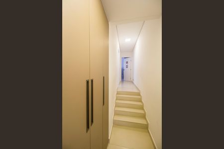 Casa de condomínio à venda com 500m², 4 quartos e 4 vagas Casa de condomínio à venda com 500m², 4 quartos e 4 vagasCorredor