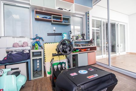 Casa de condomínio à venda com 500m², 4 quartos e 4 vagas Casa de condomínio à venda com 500m², 4 quartos e 4 vagasBrinquedoteca