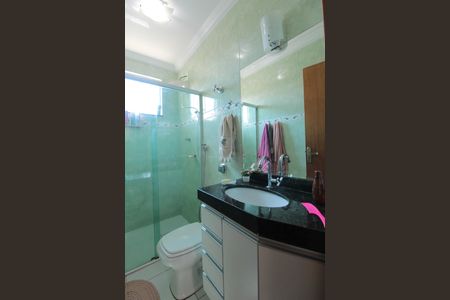 Casa de condomínio à venda com 64m², 2 quartos e 1 vagaBanheiro Social