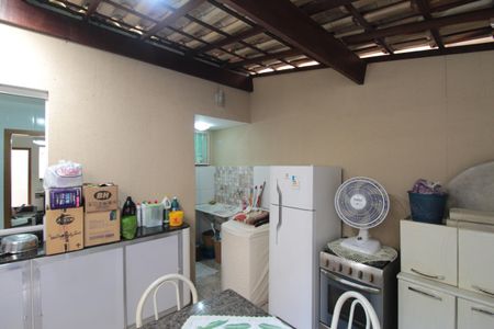 Casa de condomínio à venda com 64m², 2 quartos e 1 vagaÁrea Privativa