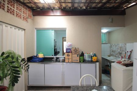 Casa de condomínio à venda com 64m², 2 quartos e 1 vagaÁrea Privativa